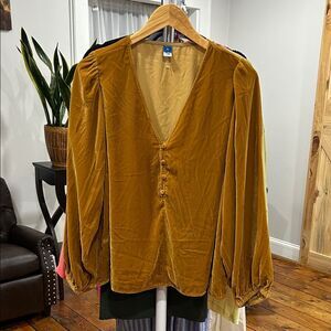 Old Navy XL Gold Yellow Suede Long Sleeve Blouse V Neck Button